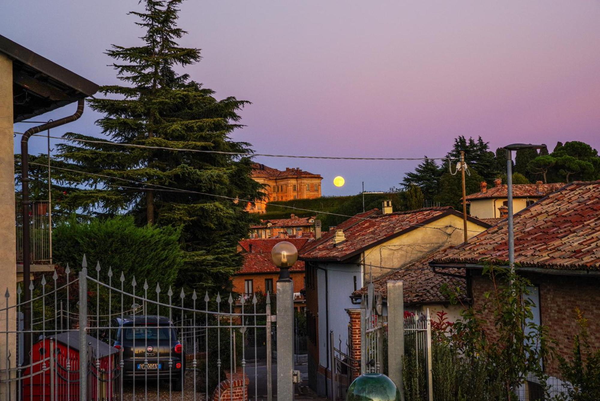 Vista Langhe - Cerratohouses Guarene ภายนอก รูปภาพ